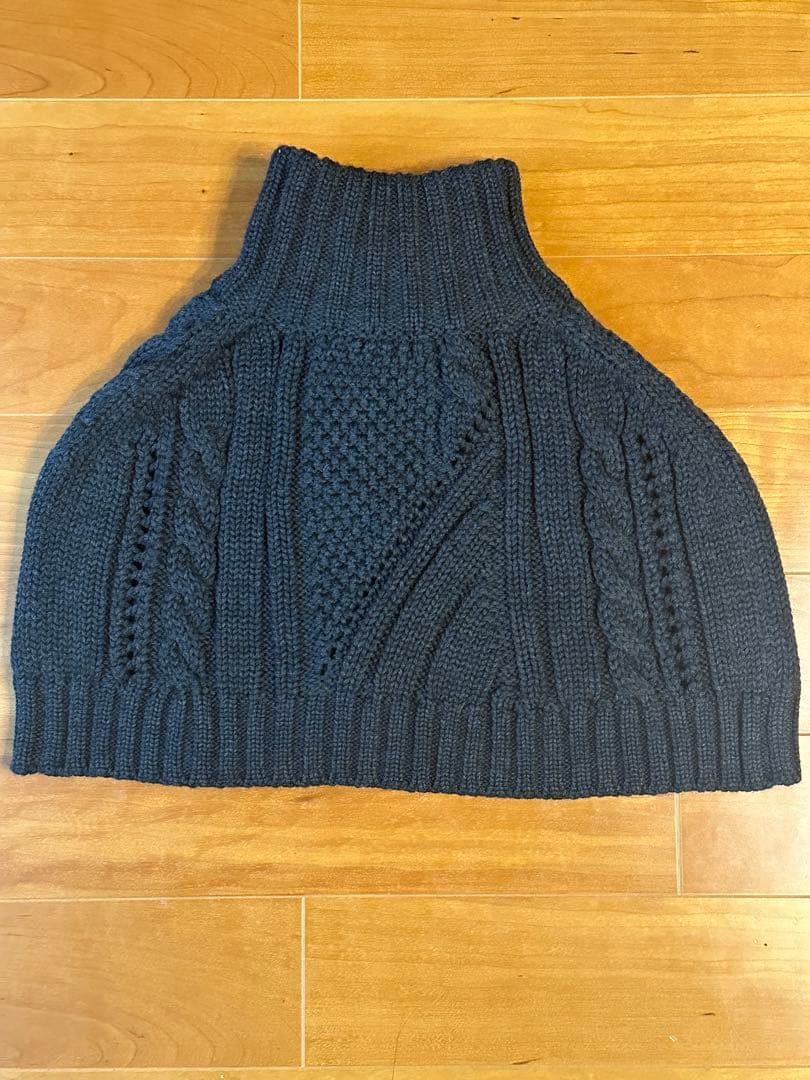 Salvatore Ferragamo ショートケープ ネイビー