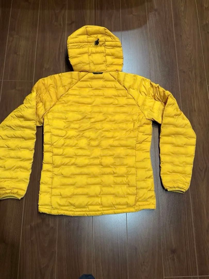 ピークパフォーマンス　アルゴン ライト フード ジャケット　M