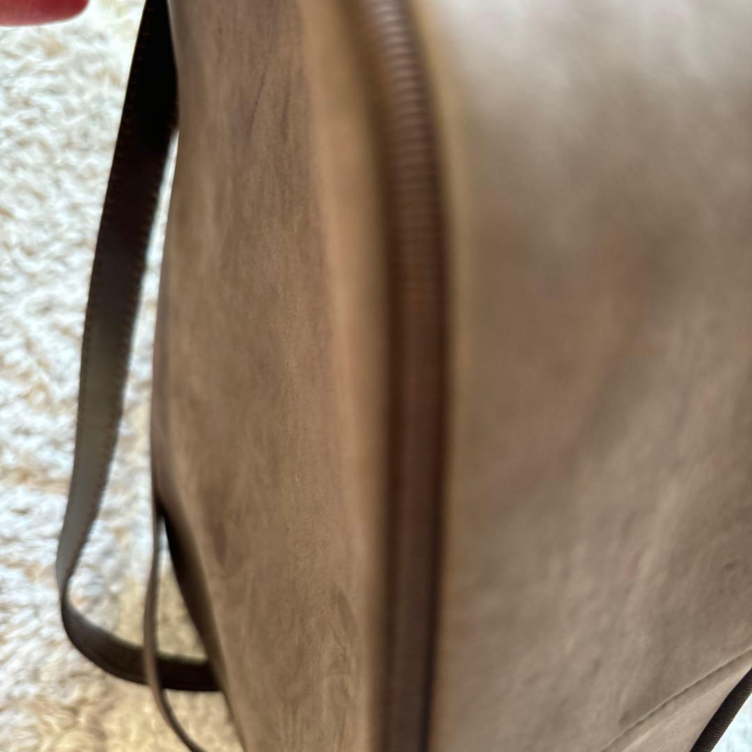 【1/31まで】Ferragamoフェラガモ　VARAショルダーバッグ