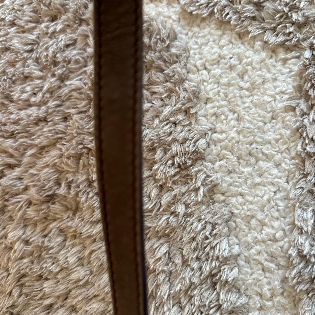 【1/31まで】Ferragamoフェラガモ　VARAショルダーバッグ