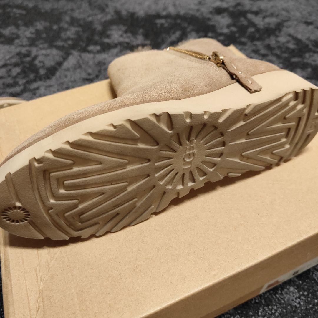 【美品】UGG ムートンブーツ ファスナー付き23cm レディース