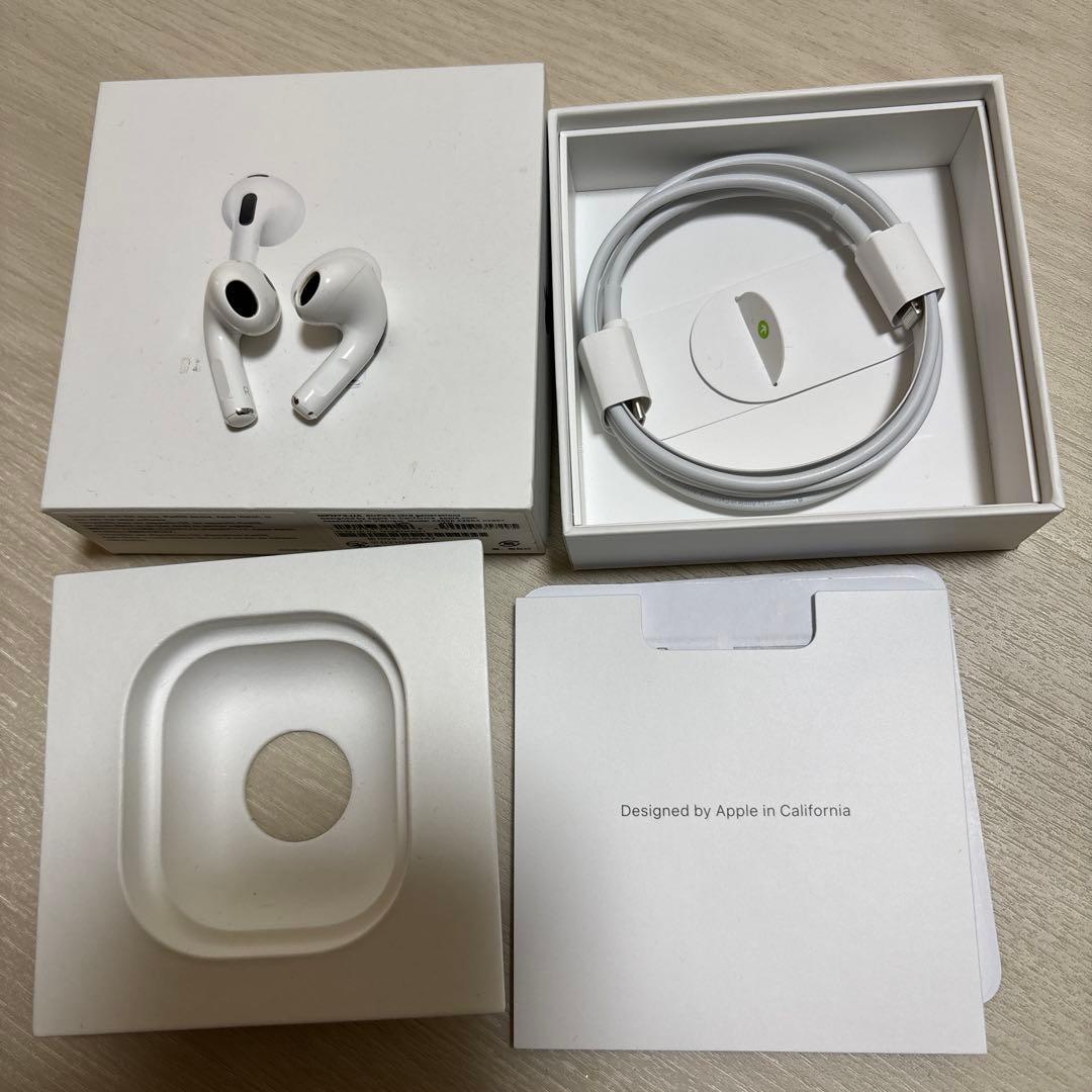 Apple AirPods 第3世代　イヤホン両耳　充電ケーブル付き