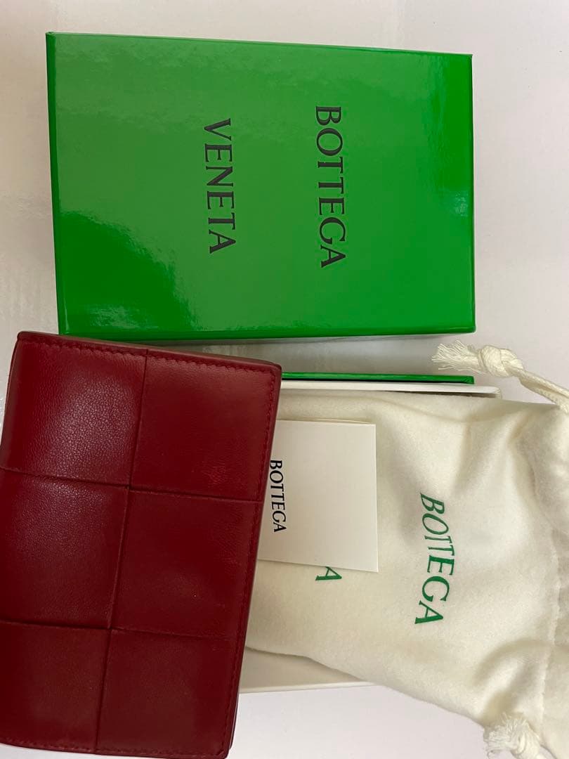 BOTTEGA VENETA 赤 レザー 名刺入れ
