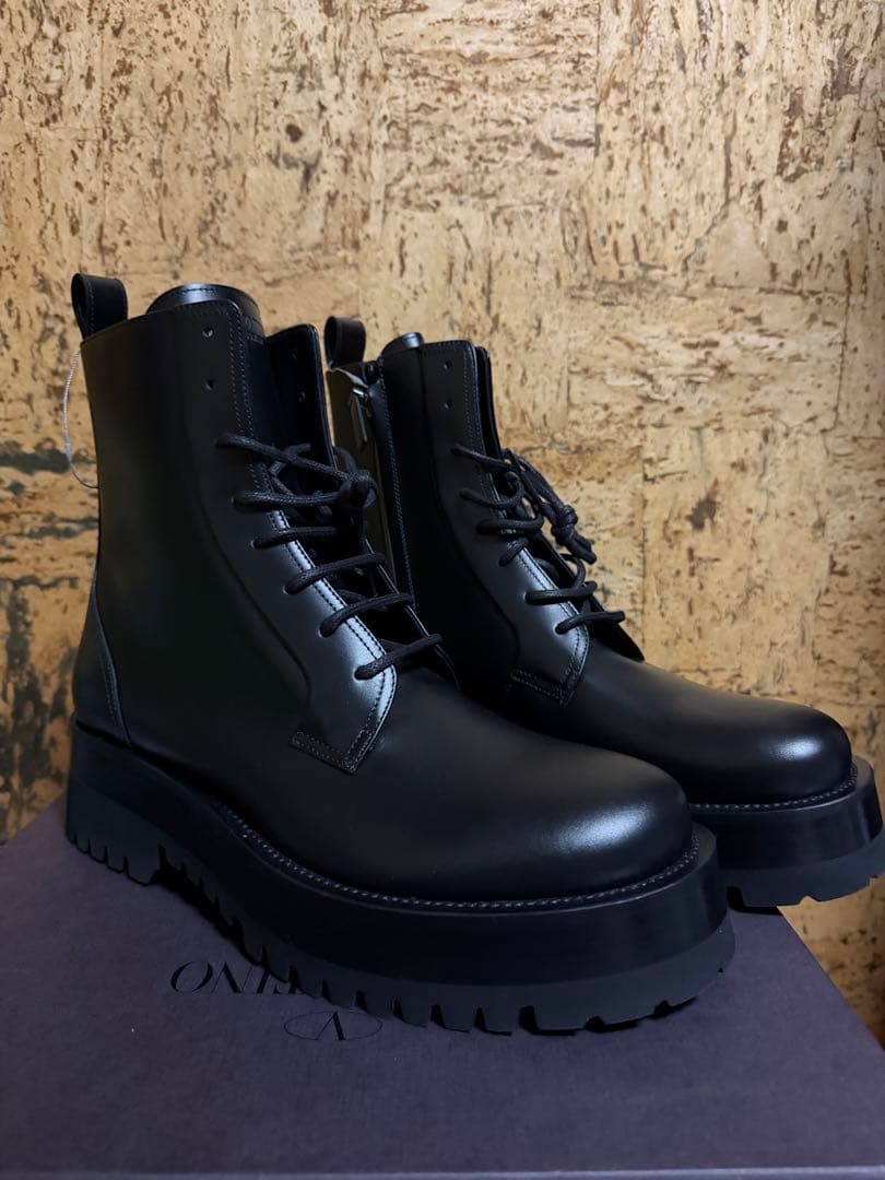 新品未使用 VALENTINO ヴァレンティノコンバットブーツ EU43