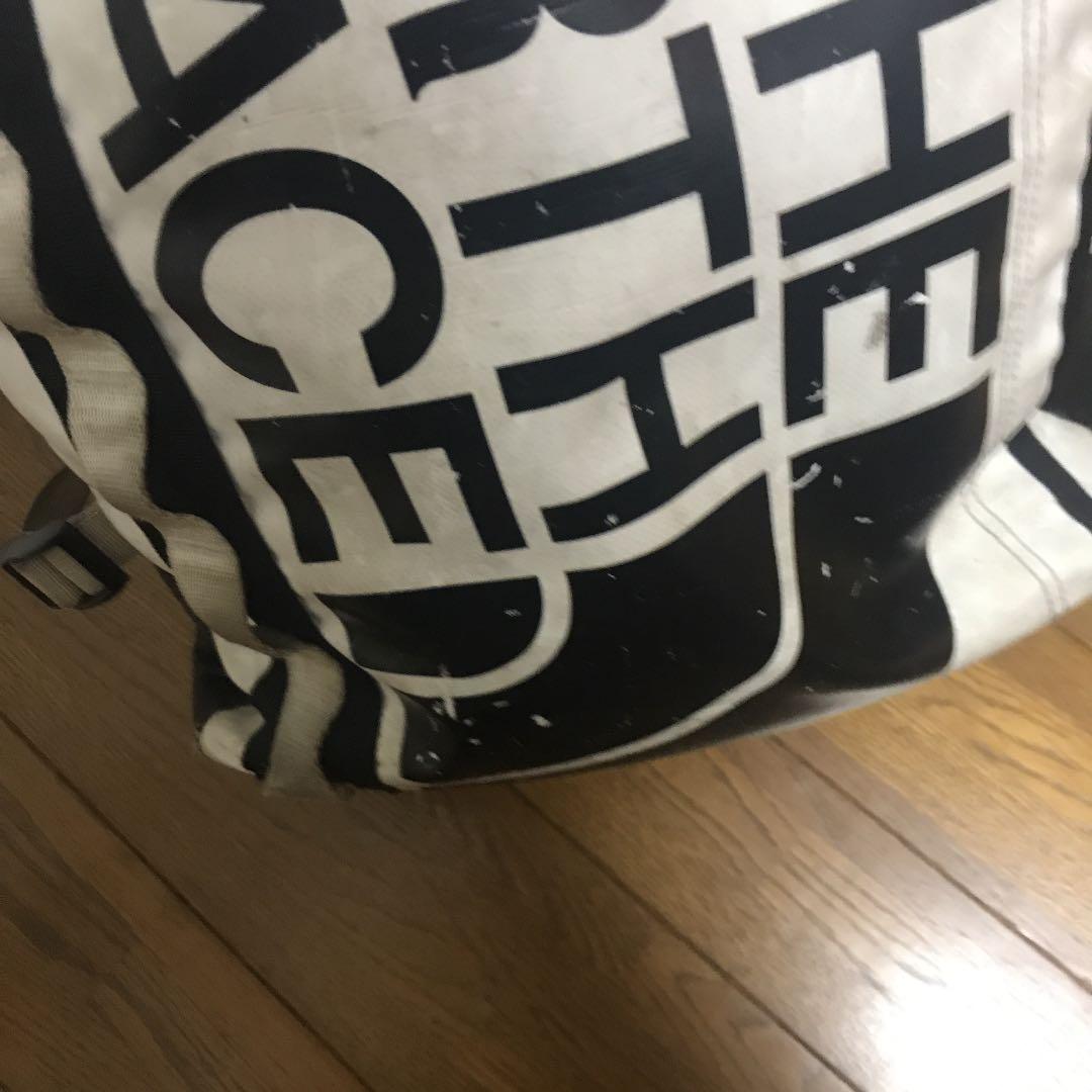 the North Faceのカバンです【白黒⠀】