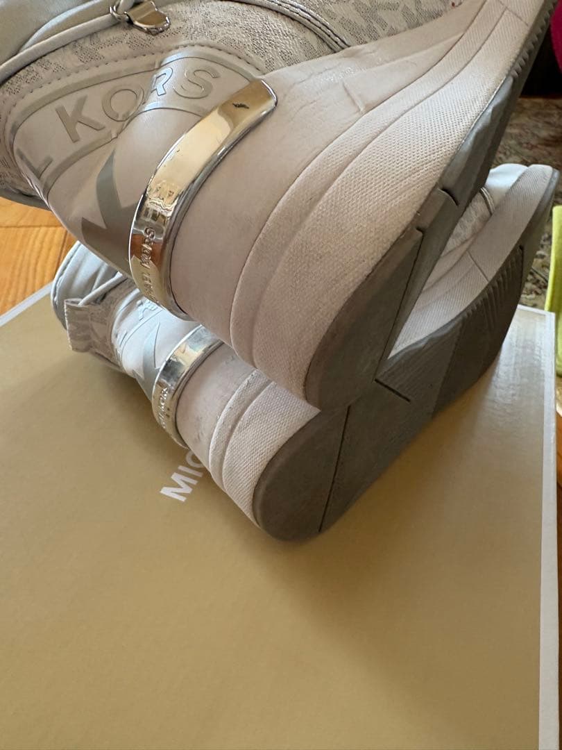 MICHAEL KORS シルバー ブーツ US 7.5M