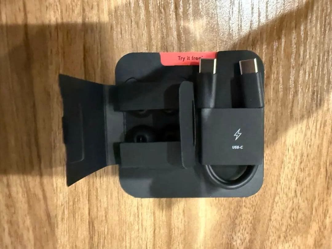 イヤホン Dr. Dre Beats Fits Pro