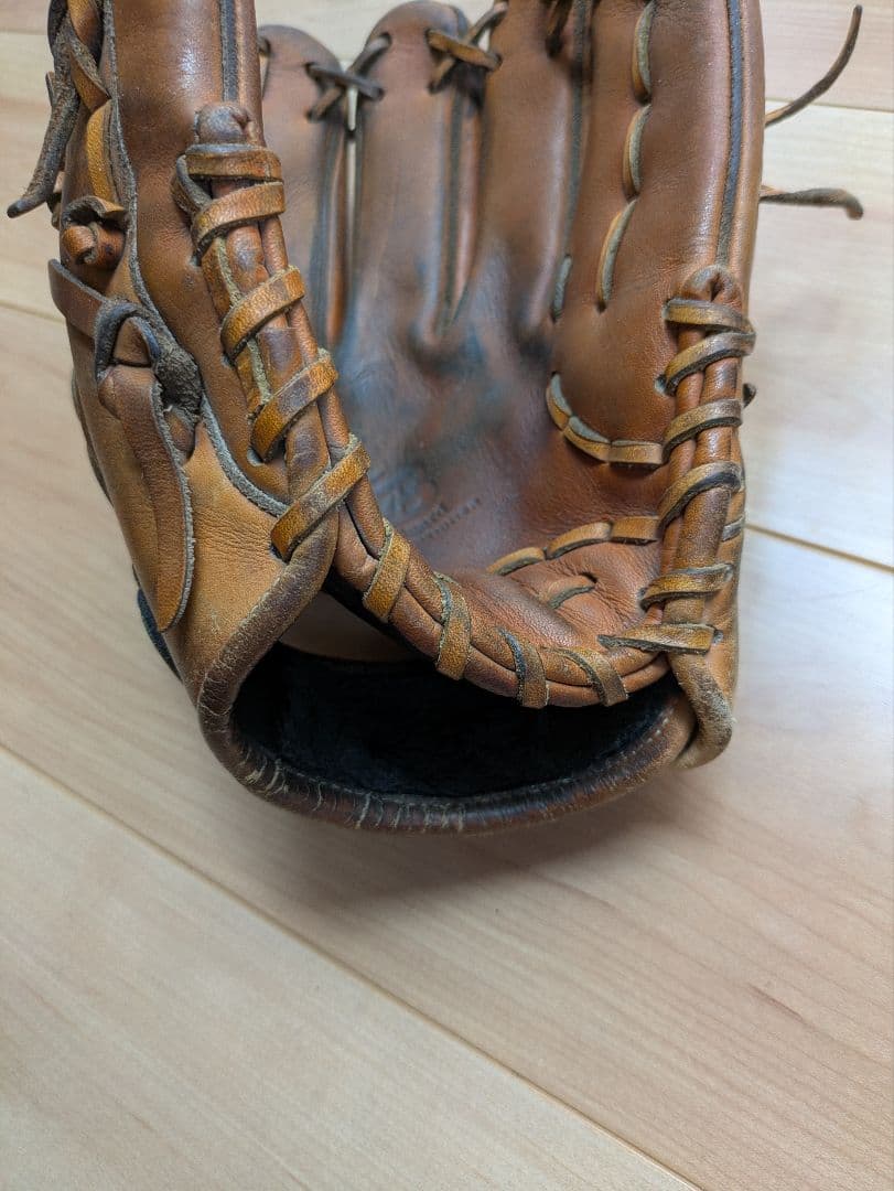 超sale!　硬式　軟式両用に購入　内野手グローブ 右 レザー　即戦力　コユニ