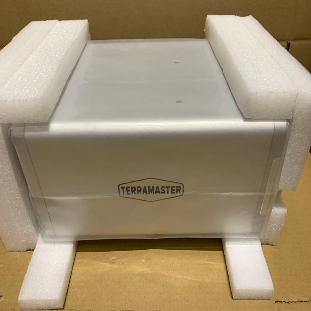 TerraMaster F4-223 4ベイ NAS SMB向けストレージ