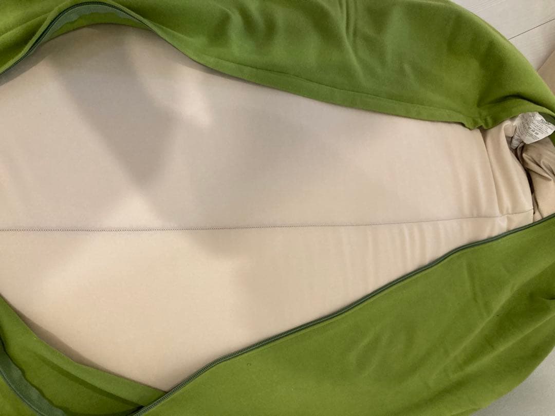 Yogibo Midi グリーンビーズクッション