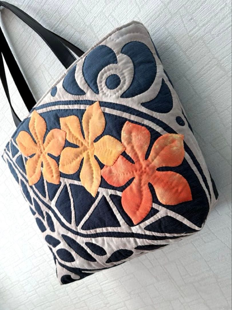 ハワイアンキルトトートバッグ　　　　　　　　　タパ柄&プルメリア