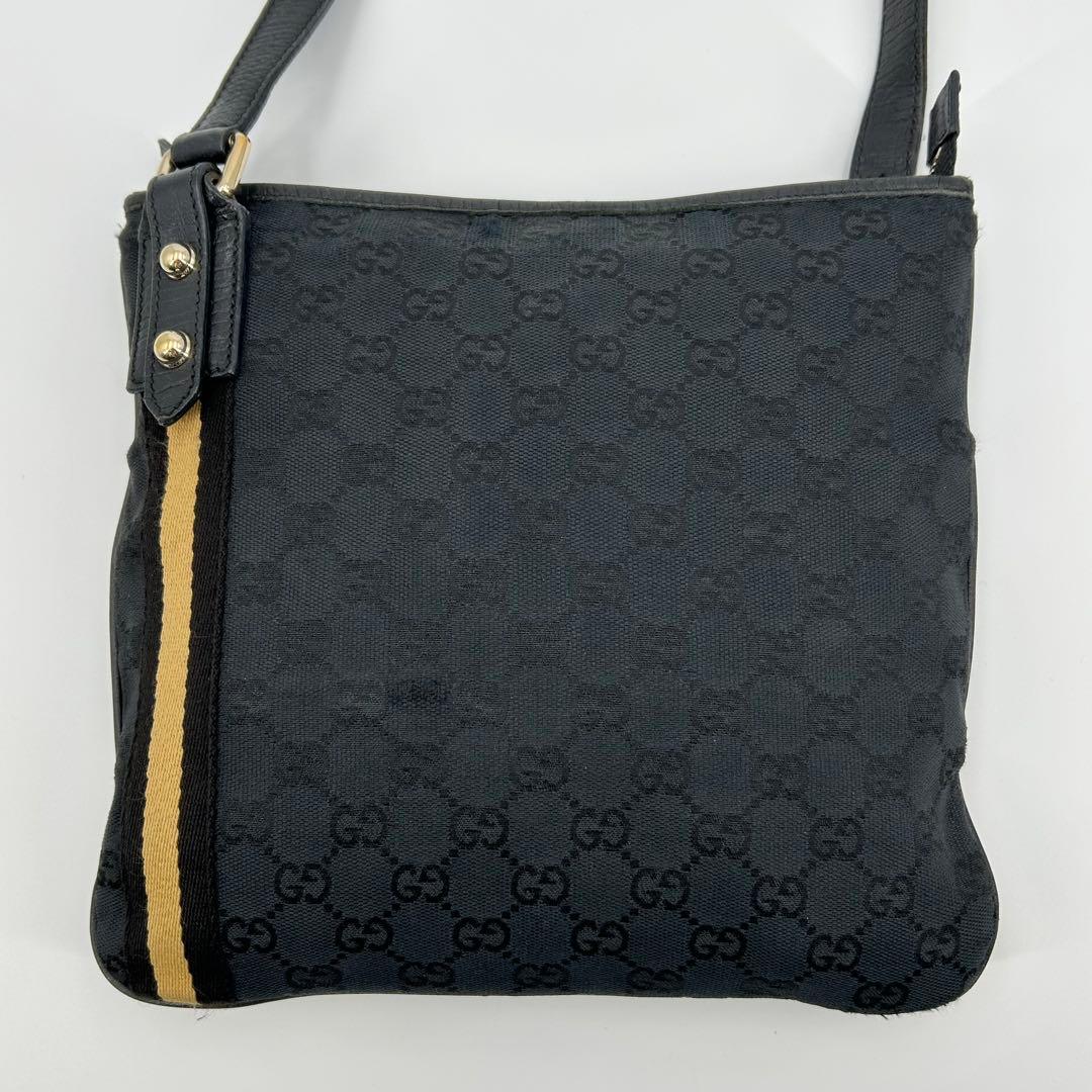 グッチ　ショルダーバッグ　シェリー　GG キャンバス ブラック　レザー