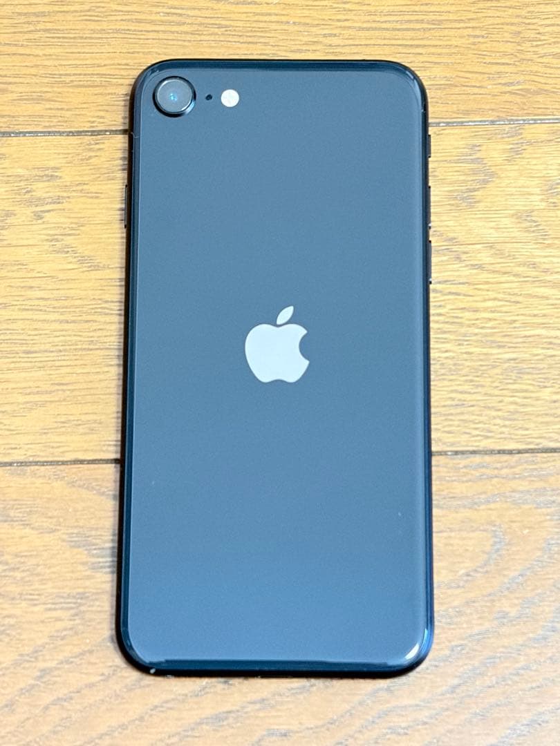 《美品》iPhone SE 第2世代　SIMフリー　128GB b