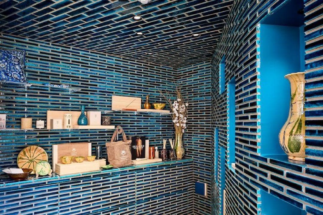 ウズベキスタンパビリオン外壁　万博非売品