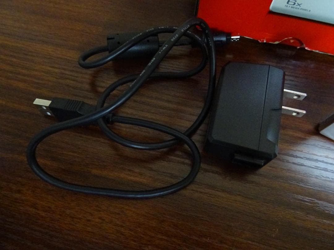 C*a様 天043 カシオ EXILIM EX-Z900 コンデジ 電源OK