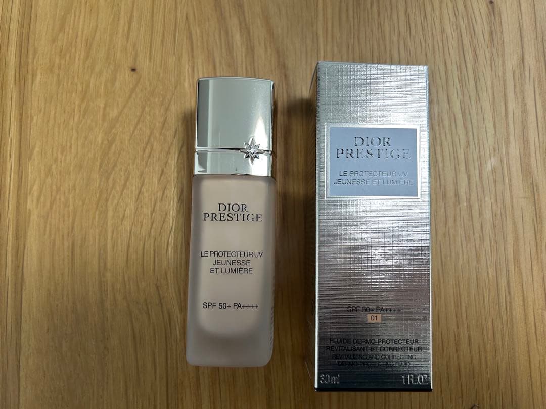 ディオールプレステージ　ホワイトルプロテクター　UVルミエール　BB01