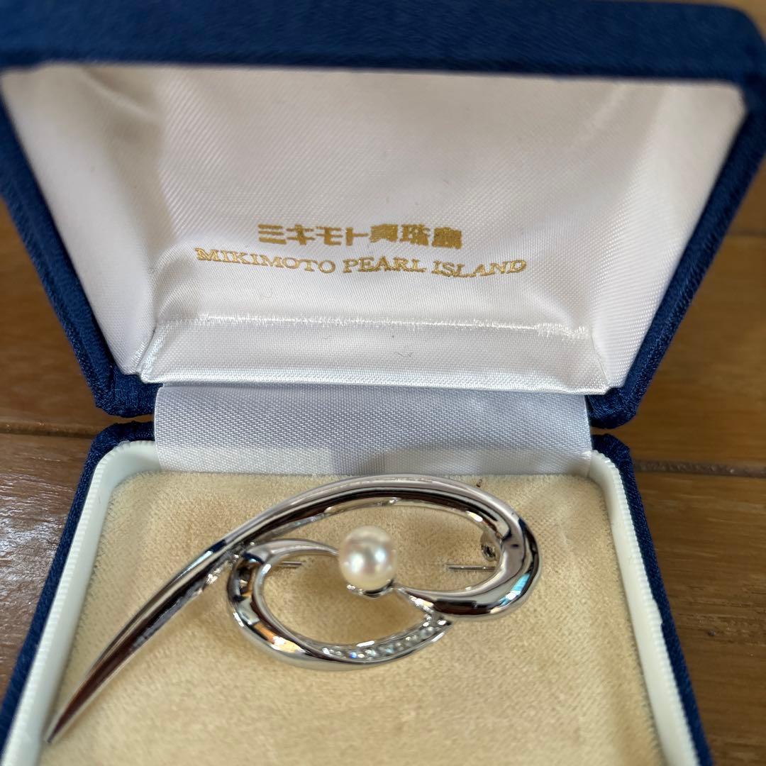 【値下げ交渉可能】ミキモト パール付きブローチ