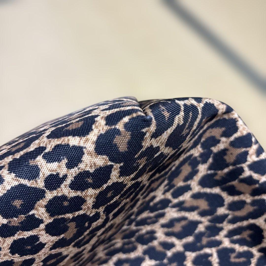 【美品】エルベ　ナイロン舟型ショルダーバッグS パンサー