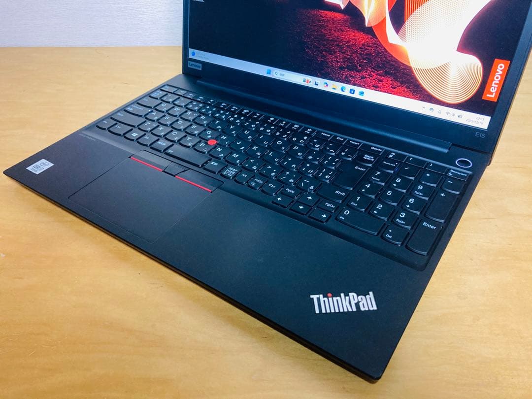 Thinkpad E15/メモリ16GB/CPUi7/office2024