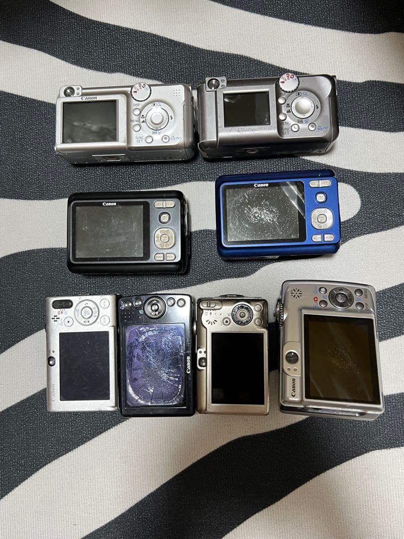 Canon キャノン　デジタルカメラ　8台　動作未確認　ジャンク　修理用①
