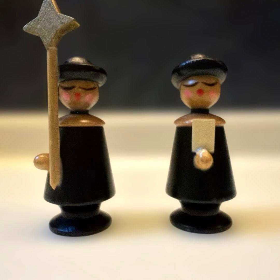 未使用　ドイツエルツ山地　木工民芸品ヴィンテージ　5名聖歌隊　削り木2本