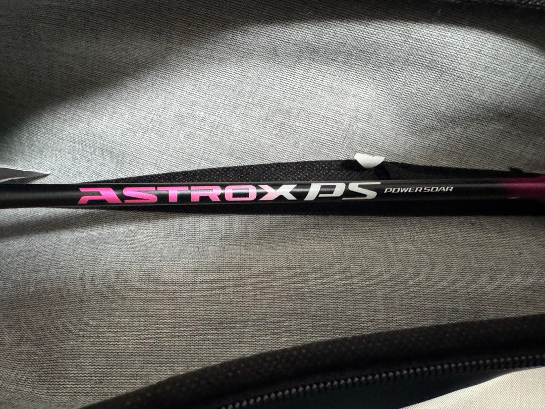 ヨネックス　バドミントンラケット　シューズ