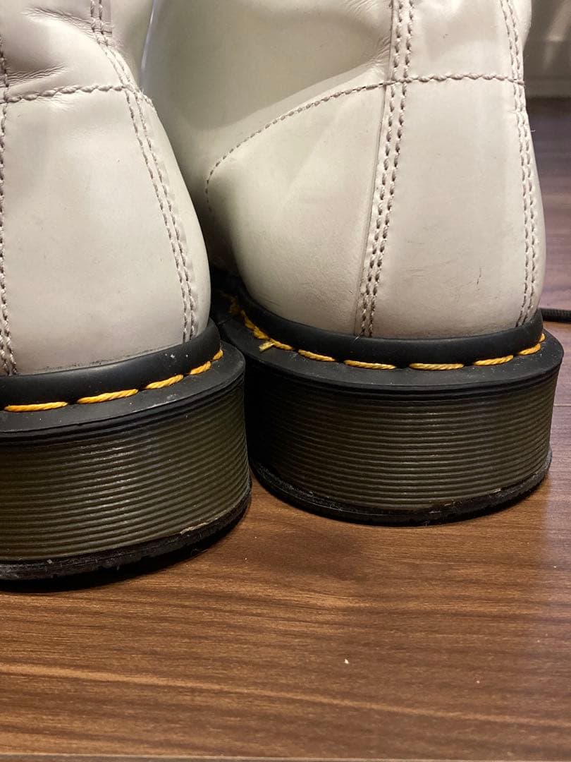 m*o様 ドクターマーチン　1460 UK9 ホワイトレザー レースアップブーツ