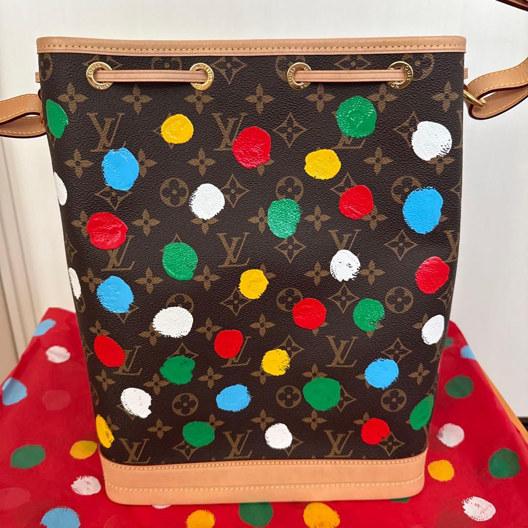 ルイヴィトン✖️草間彌生　ノエ　ショルダーバック
