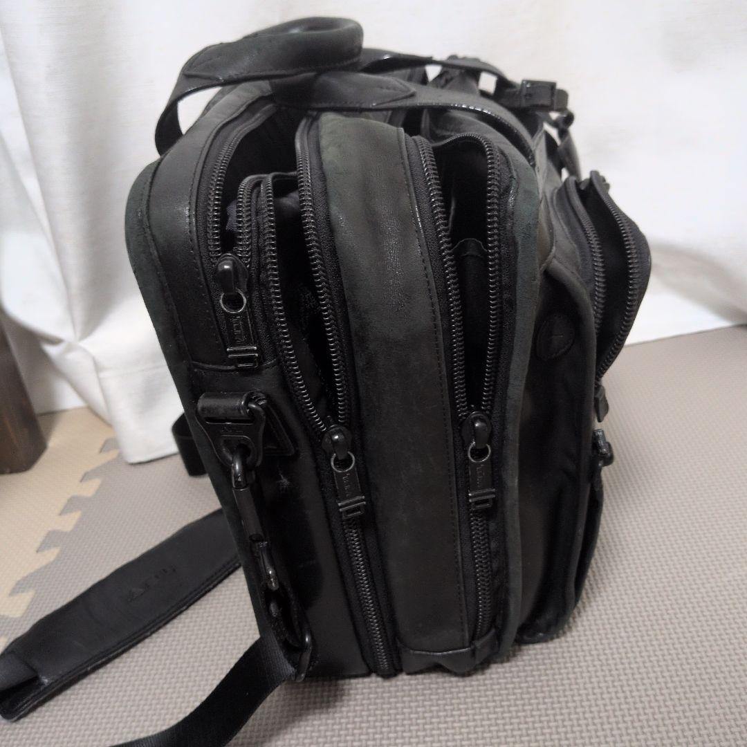 TUMI トゥミ ビジネスバッグ 本革 ブラック　96145DHブリーフケース