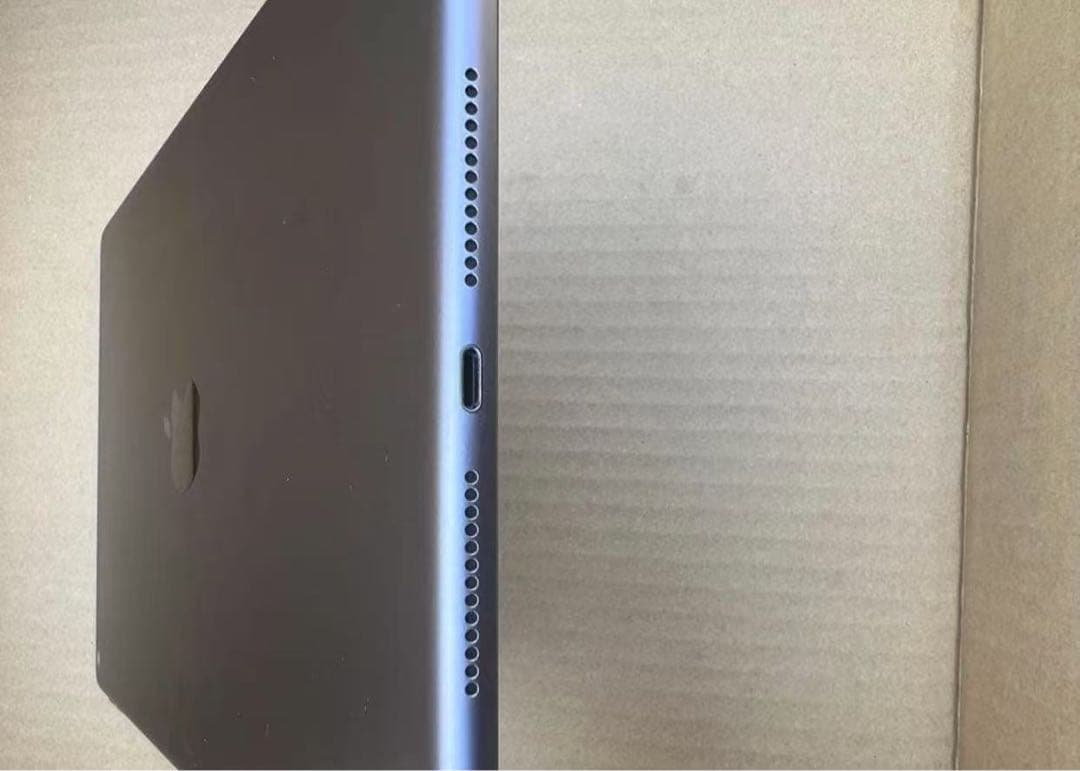 iPad 第9世代 64GB 本体 Wi-Fiモデル 10.2インチ