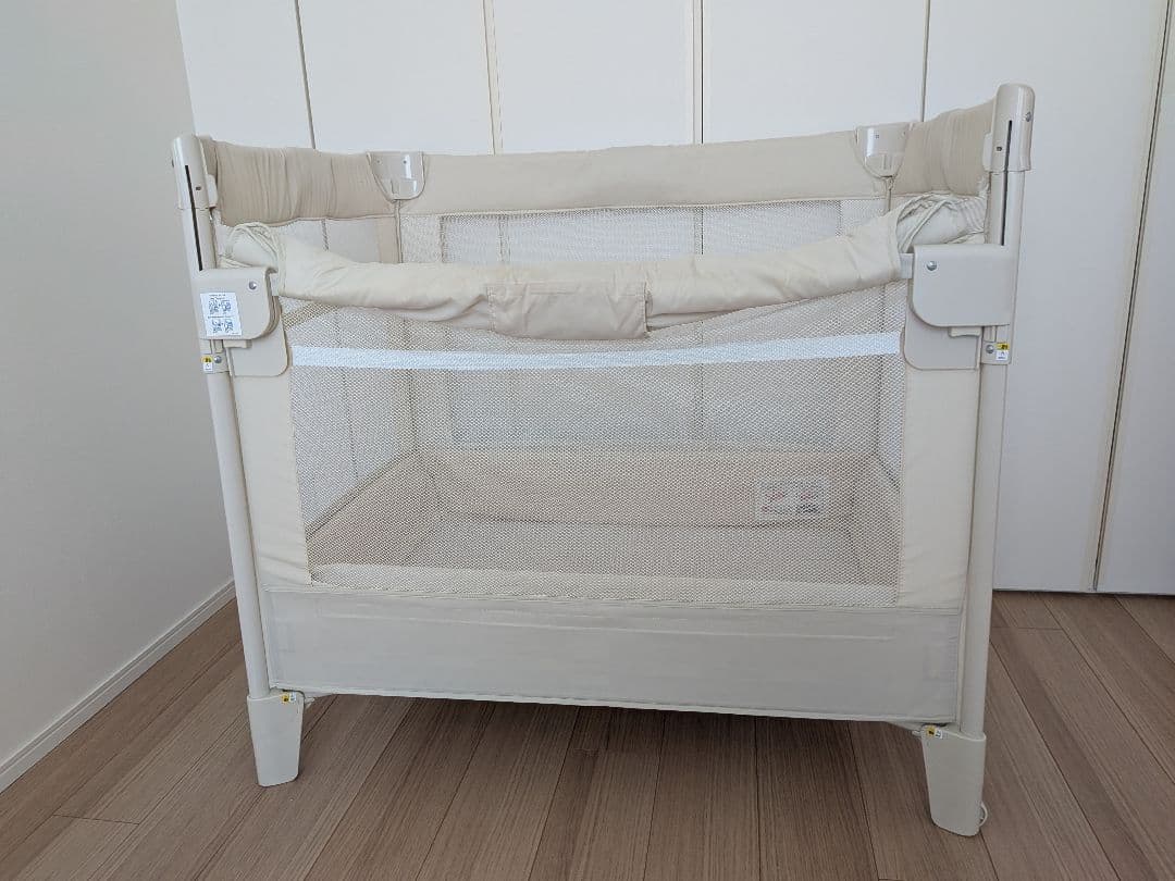 美品★アップリカ　ココネルエアー　ミルクホワイト