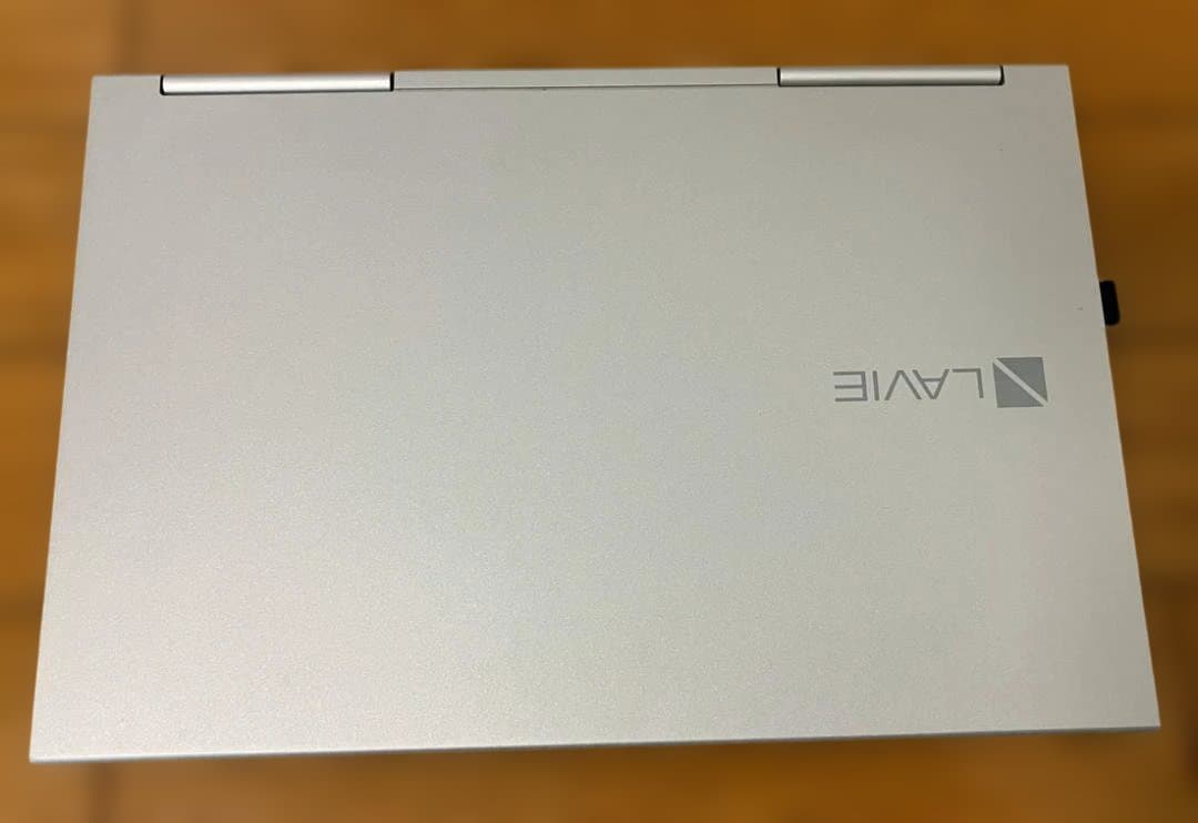 超軽量ノートPC NEC Lavie Hybrid Zero HZ750GAS