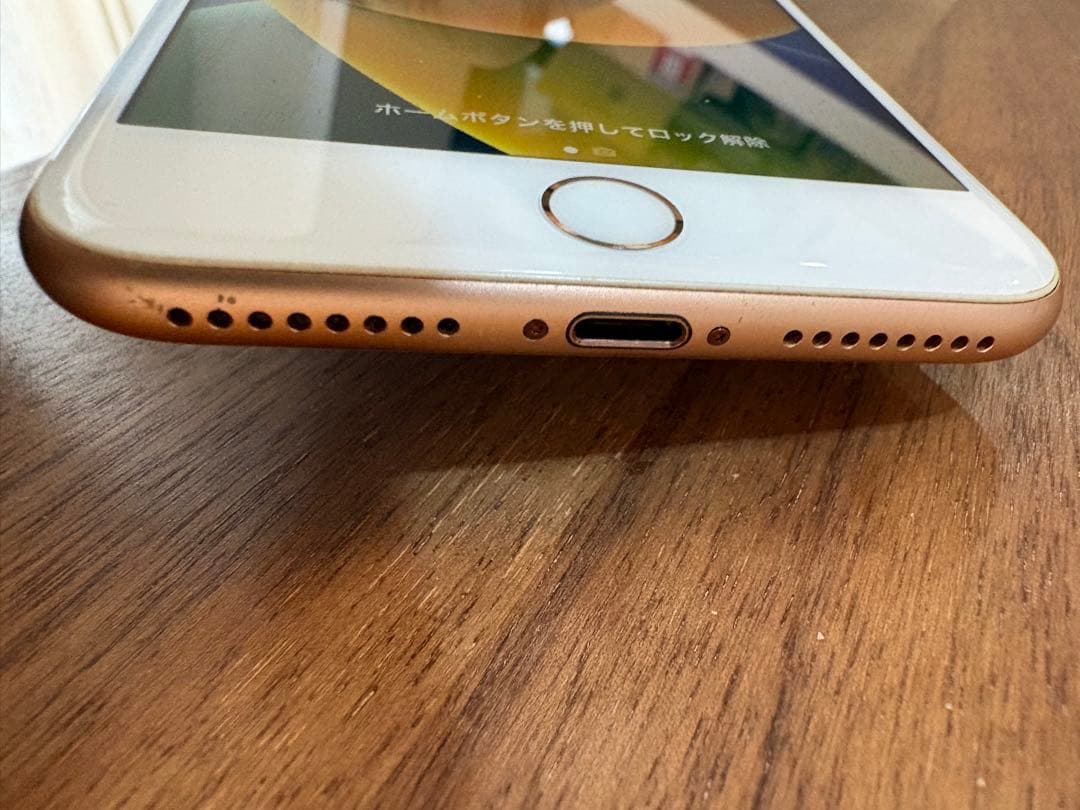 iPhone 8 Plus 64GB SIMフリー