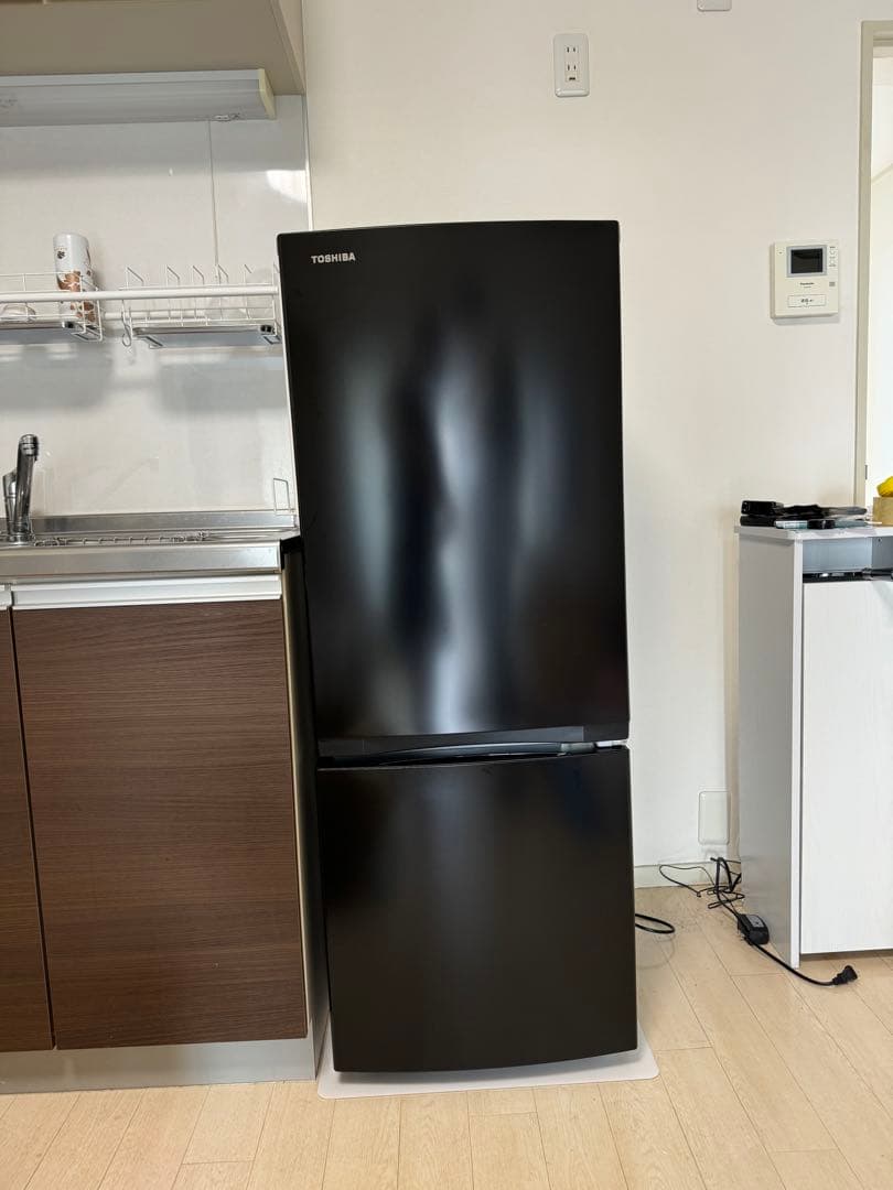 東芝 冷凍冷蔵庫 153L GR-U15BS（K）ブラック 右開きタイプ