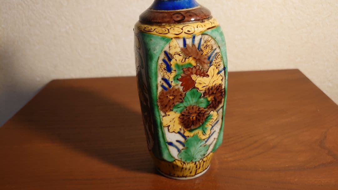 古九谷　九谷焼　吉田屋窯　松山窯　若杉窯　青九谷　青手　徳利　鑑賞陶器　１客