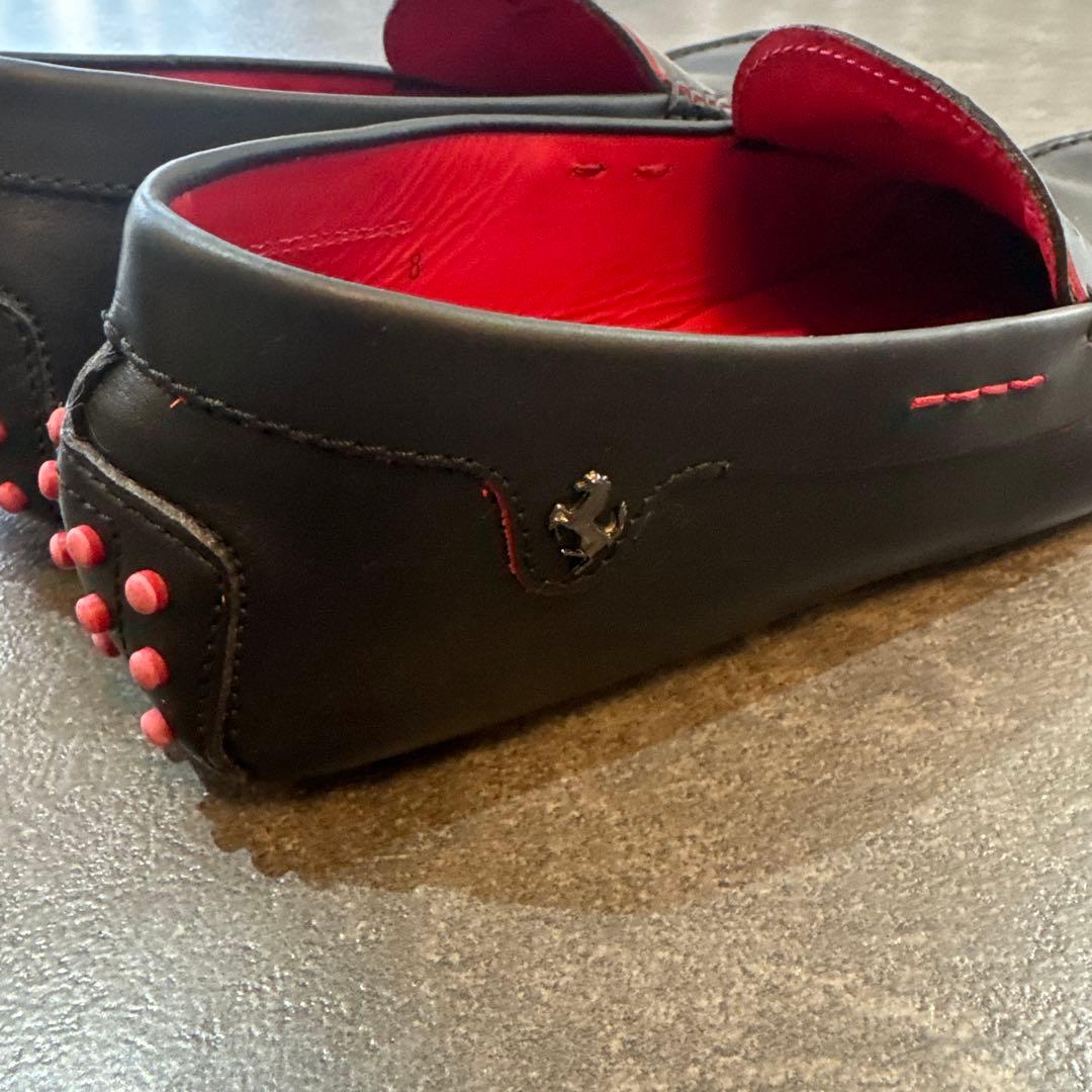 TOD'S x Ferrari ドライビングシューズ
