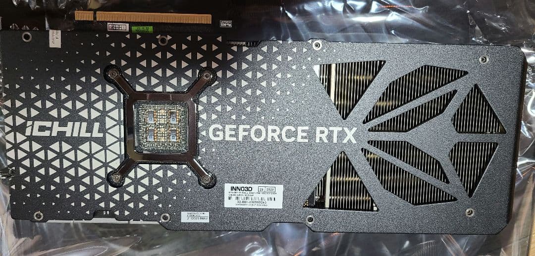 iChill GeForce RTX 4090 X3 24GB　グラボ