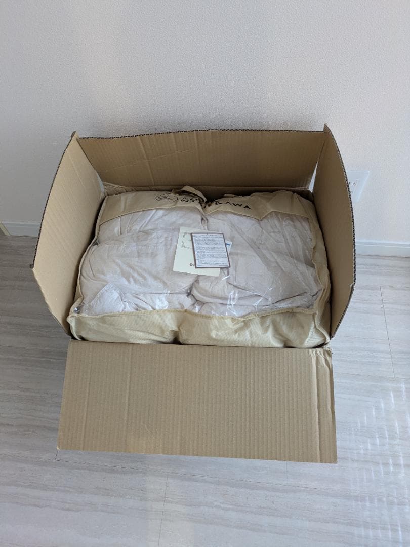 西川羽毛布団　日本製ドイツ産ダック90％ 370ダウンパワー　ネット限定品