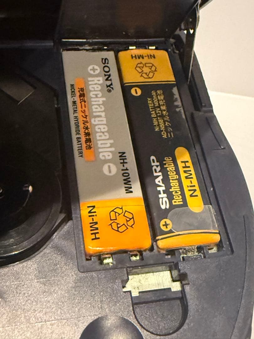 SONY D-777 ポータブルCDプレーヤー ジャンク品 A