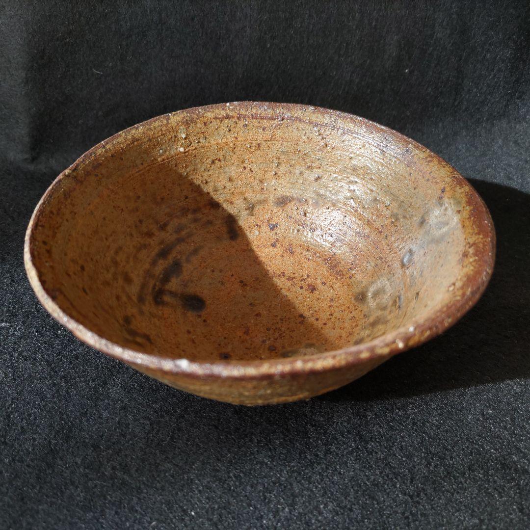小林東五　伊羅保茶碗　茶道具　中古品　ホツ（小さな欠け）あり　ご飯茶碗にも