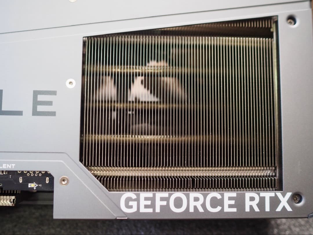 ギガバイト GeForce RTX 4070Ti EAGLE OC 12G