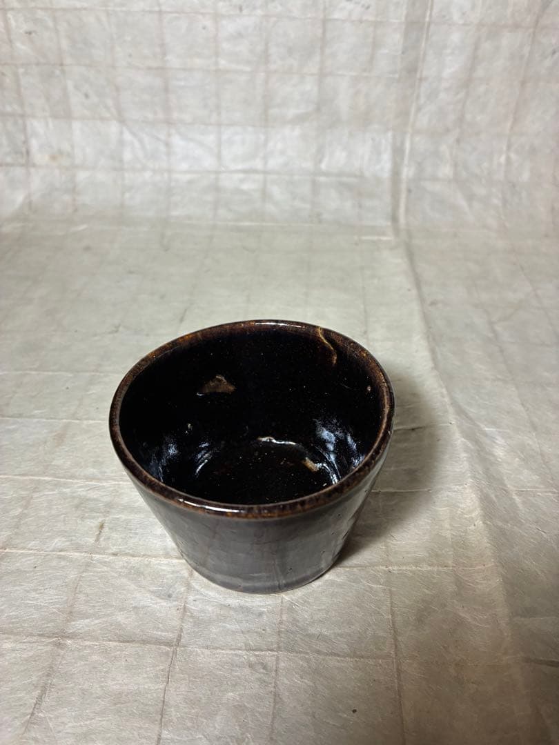 漆黒釉の古い蕎麦猪口