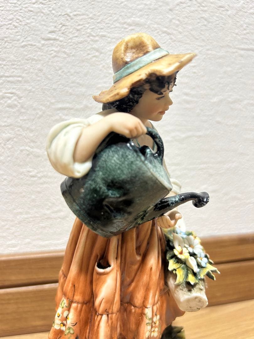 カポディモンテ 陶器 人形 置物 イタリア製 作家名入り