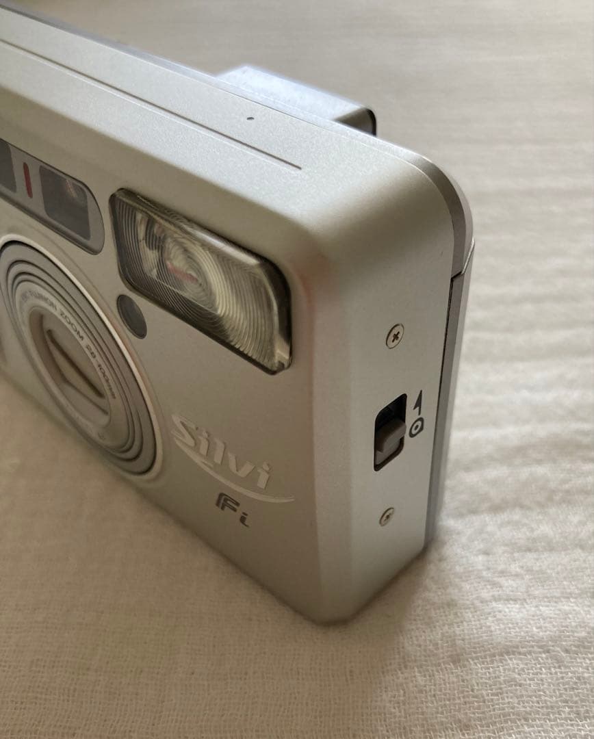 FUJIFILM 富士フイルム コンパクトカメラ Silvi Fiシルヴィ Fi