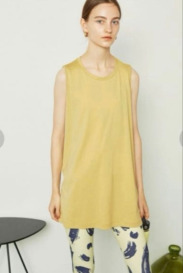 【emmi yoga】emmiオリジナルアート柄レギンス　ブラトップセットアップ