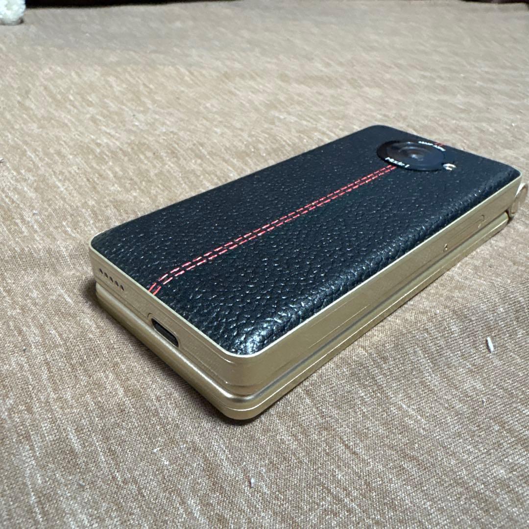 【ほぼ新品】Mode1 RETROⅡ ガラケー型スマホ　simフリー