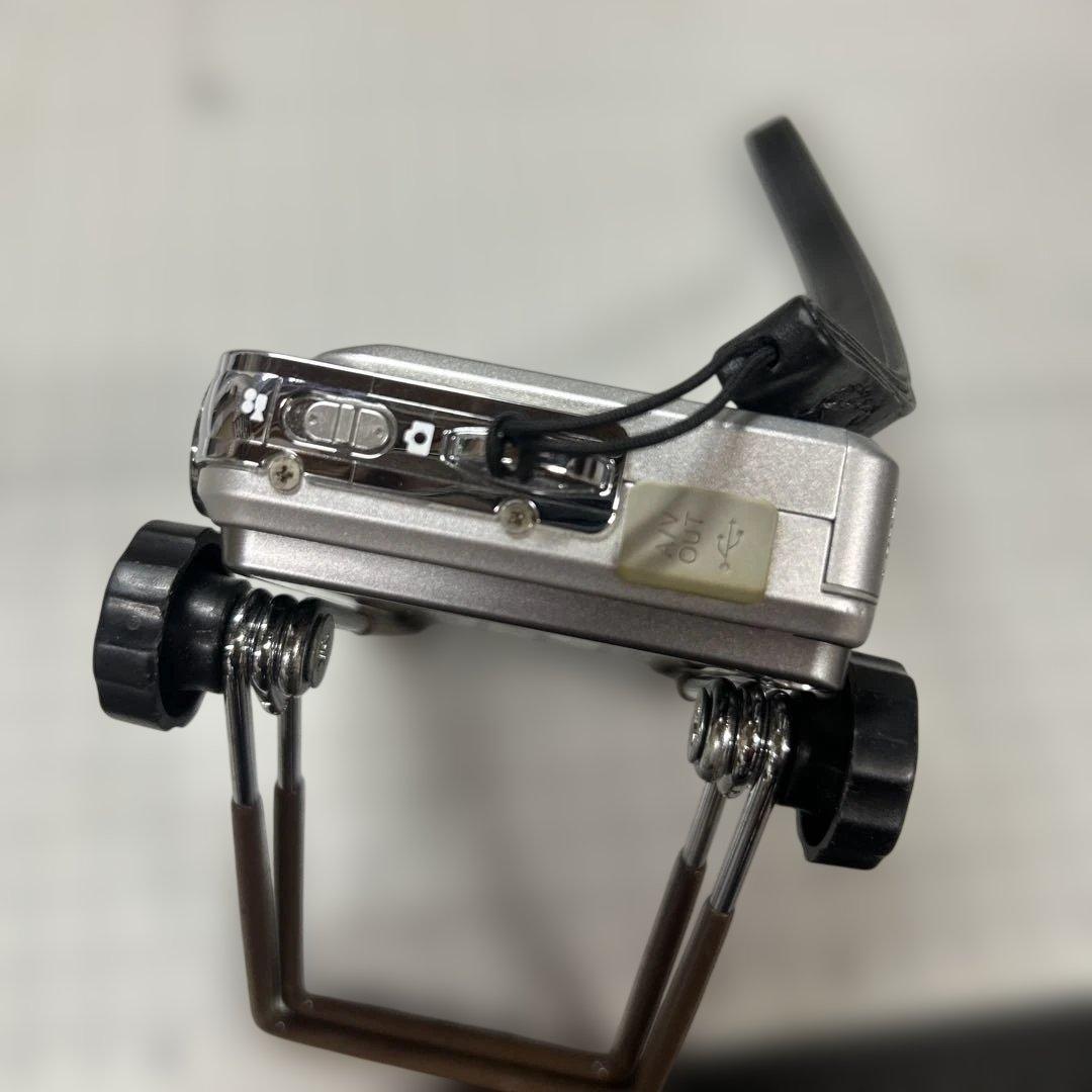 Fujifilm　富士フィルム　 FinePix V10 コンデジ