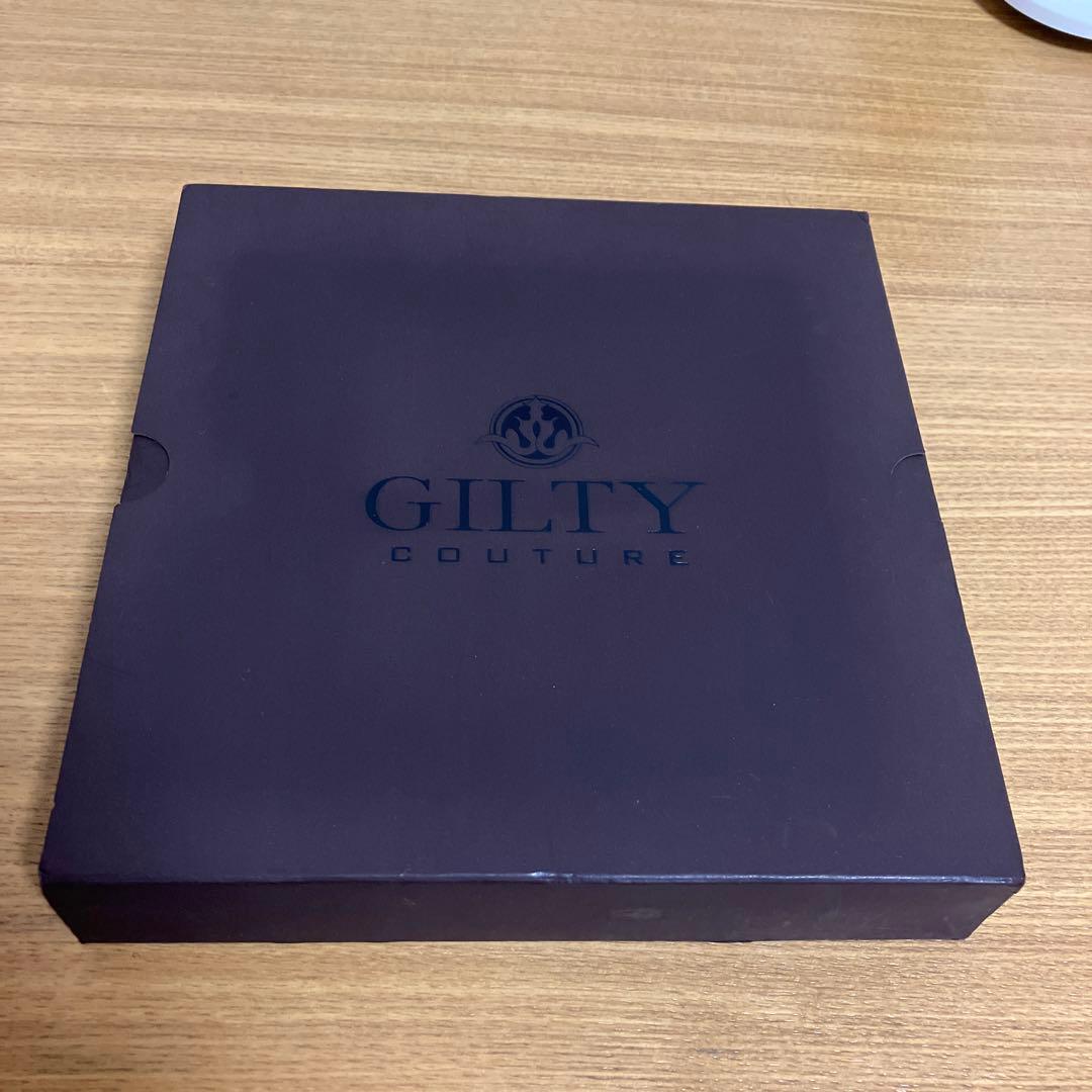 GILTY COUTURE iPod Shuffle 2G ゴールドケース