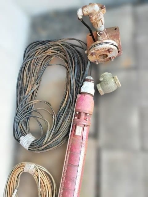 川本 カワモト 深井戸水中ポンプ これで使用可能 中古 ジャンク品 「引取り」