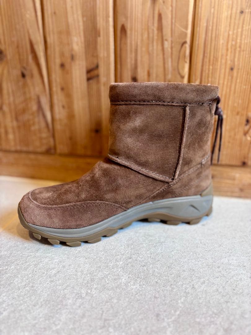 Merrell ブラウン スエード ショートブーツ
